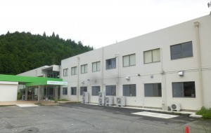 撤退が決まった伊那佐農産物加工所が入る旧伊那佐文化センター