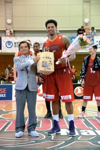 初勝利を挙げた試合は外国籍選手が大活躍。アシュビーがMVPに輝いた