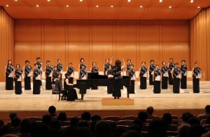 美しい歌声が約千人の観客に披露された