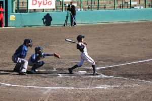 熱戦を繰り広げる選手たち