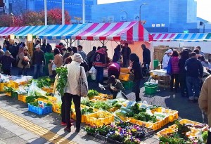 昨年に開催された彩マーケットの様子