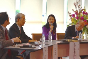 トークイベントでは「本と人生」をテーマにそれぞれの本に対する熱い思いが語られた