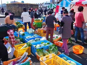 昨年に開催された彩マーケットの様子