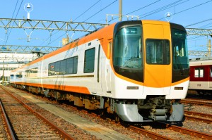 リニューアルされた近鉄の特急車両