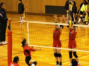 【奈良女子-橿原】奈良女子はブロックもうまく決まり終始相手を寄せ付けなかった