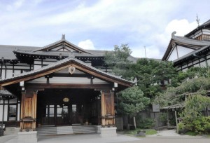 明治４２年に建設された奈良ホテル本館