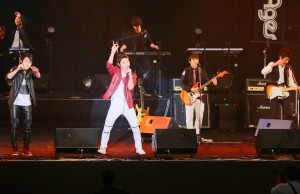 すばらしい演奏を披露する東大寺学園高音楽部のメンバー