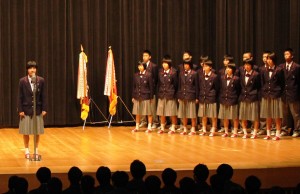 決意表明する女子の阪口あとり主将