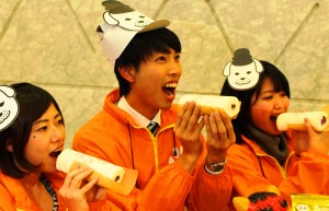 恵方ゆきろ～るを丸かぶり