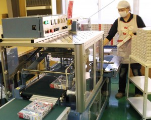 商品ごとに必要なブロックを組み合わせてパッケージングされ、出荷される