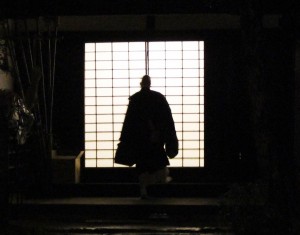 別火坊に入る練行衆の僧侶
