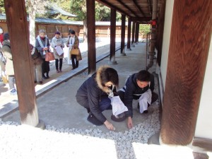 お清石持ち行事