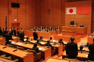 奈良市の平成２８年度一般会計当初予算案の改正案は、賛成多数で再可決された