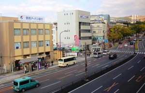 商業地で最高額となった「関西アーバン銀行奈良支店」付近