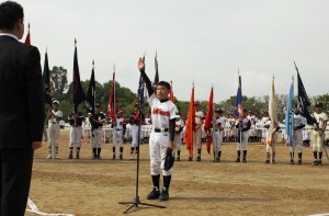 力強く選手宣誓する山辺スーパーフェニックスの森崎叶大主将