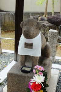 王寺町指定文化財になった石造雪丸像