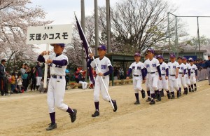 学童野球行進１８