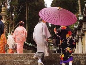 「春の参道ご縁市」に着物で参加すると特典も(生駒聖天さんどう会提供)