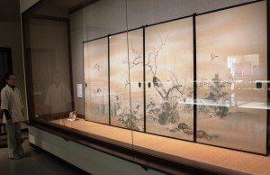 茶室・氷心亭にあったという「四季花鳥図襖絵」