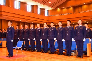 入校した飛行幹部候補生ら