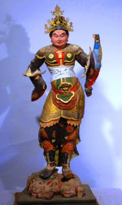 修理前の毘沙門天立像(奈良国立博物館提供)