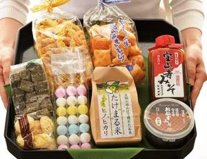 市の名品を集めた「感謝セット」もある