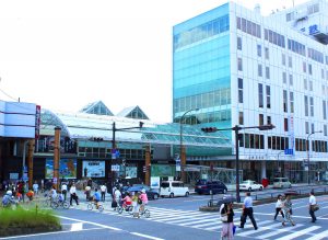 33年連続で県内の最高路線価となった奈良市東向中町の大宮通り