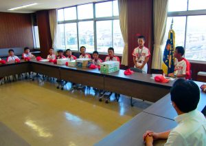 全国大会に向けて意気込みを述べる米谷主将