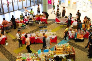 手作り品が盛りだくさんのフェア