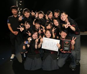 グランプリ大会出場を決めた奈良育英高のメンバー