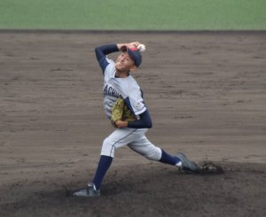 熱戦を繰り広げる選手