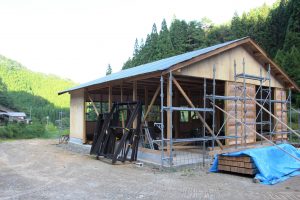 建設中の「いなか食堂別所」。9月下旬にオープン予定だ