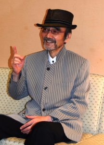 イメージソングへの思いを語る新井満さん