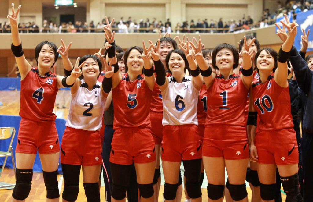 【奈良女子-奈良文化】全国大会の切符を手にし、大喜びの奈良女子の選手