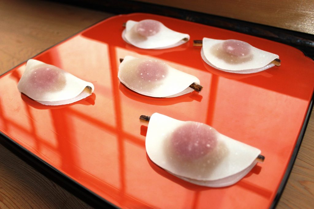 %e3%80%90%e3%81%aa%e3%82%89%e6%ad%a3%e6%9c%88%e8%a8%98%e3%80%91%e2%91%a1%e5%92%8c%e8%8f%93%e5%ad%90%e3%80%80%e8%8a%b1%e3%81%b3%e3%82%89%e9%a4%85%e3%83%bb%e3%83%a1%e3%83%bc%e3%83%b3