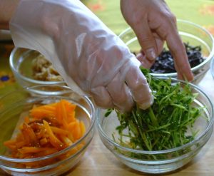 あっ、これ作ろ！ナムルを和えているところ❸