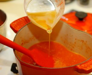 あっ、これ作ろ！❸りんご果汁を入れる